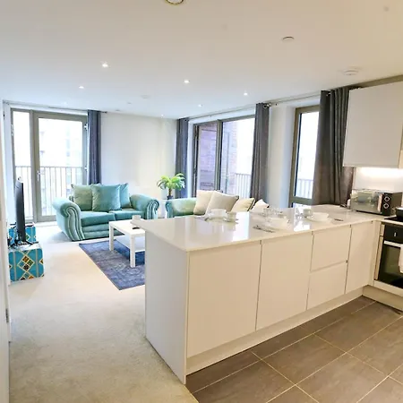 Pass The Keys Flat With Balcony Mins From Manc Hotspots Manchester