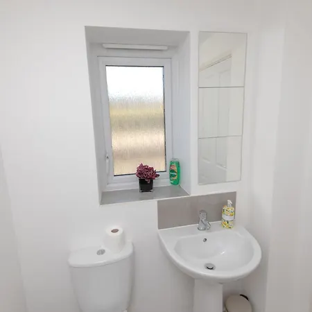 Apartment Cityside Deluxe - 3 Bedroom House Great For Family With Free Parking & Garden Manchester