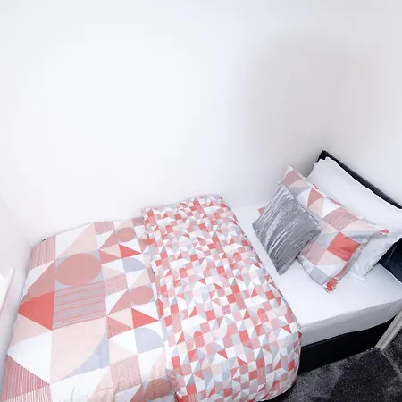 Cityside Deluxe - 3 Bedroom House Great For Family With Free Parking & Garden Manchester