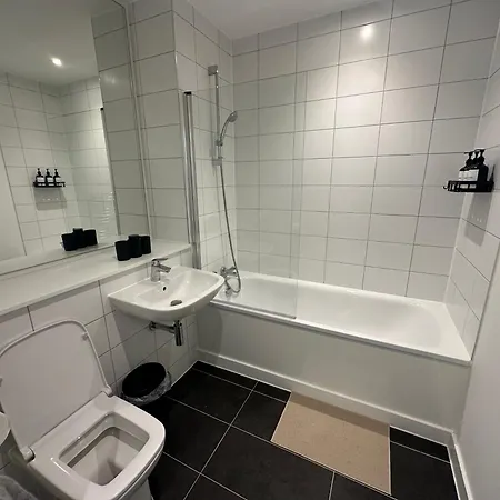 Modern 2 Bed Old Trafford Stadium * 曼彻斯特