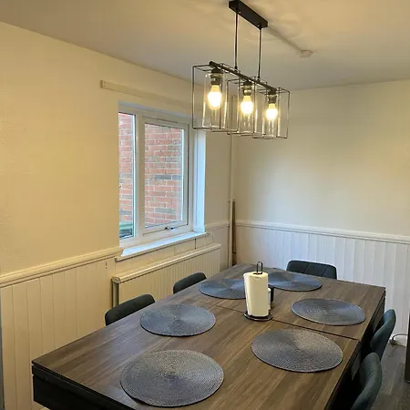 Pool&tennis Table - Up To 40 Percent Off Old Trafford 3 Bed