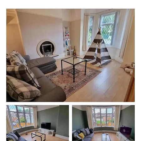 Spacious 4bd With Great Links To Centre Holiday home