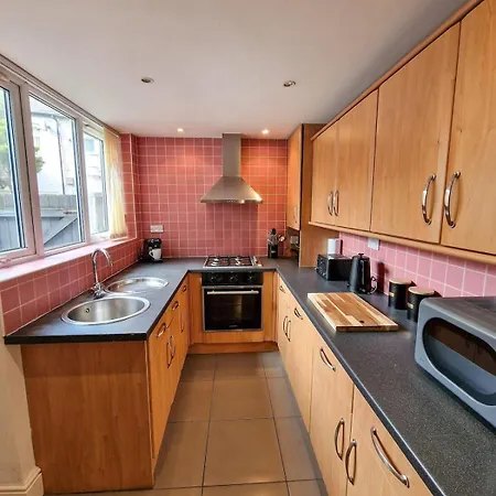 Ferienhaus Salford Sleeps 10 By Superhost *