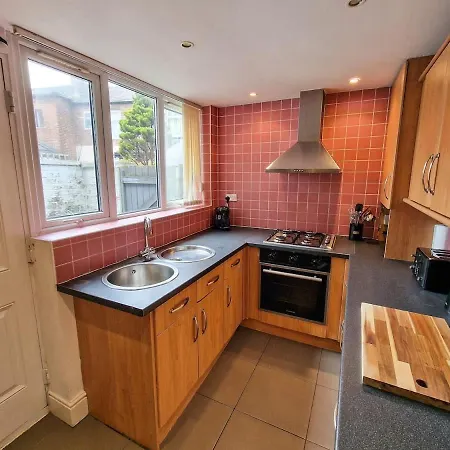 Salford Sleeps 10 By Superhost Casa vacanze *