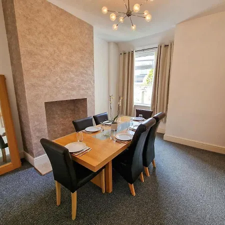 Casa vacanze Salford Sleeps 10 By Superhost Manchester