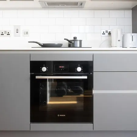 Park View 3 Bed Ensuite Only 5 Min Walk To Arndale Διαμέρισμα Μάντσεστερ