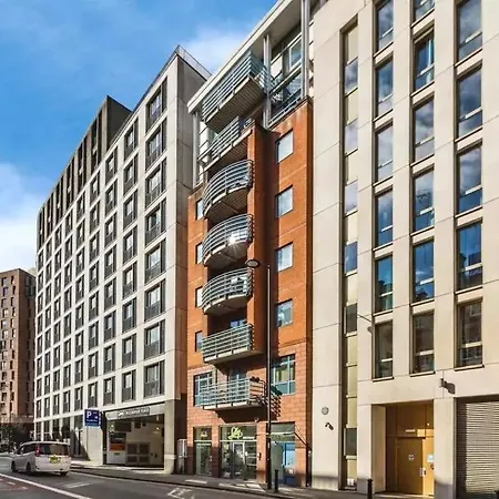 Spacious 2-bed Flat Next To Piccadilly Station, Mcr * 曼彻斯特