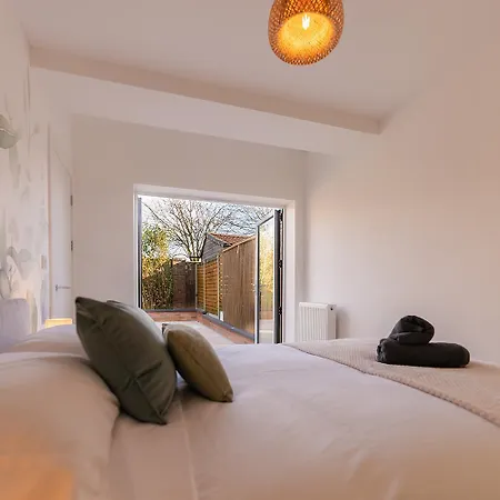 Luxury 8 Bed Nyaraló Manchester