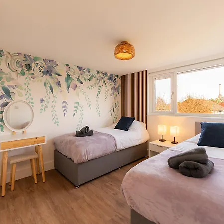 Nyaraló Luxury 8 Bed Manchester