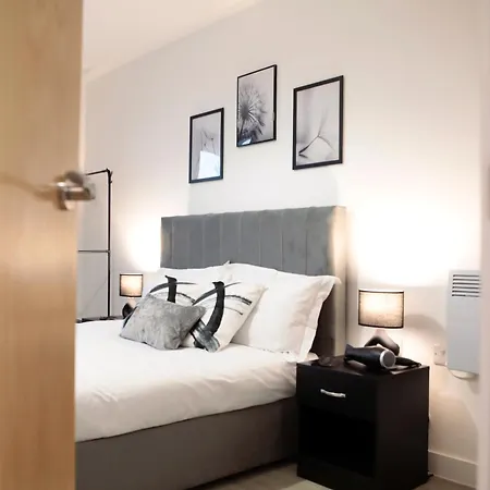 Lägenhet - 2-bed - Sleeps 4 - Wifi