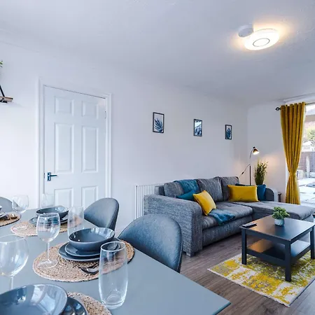 Great House In Greater By 53 Degrees Property, Ideal For Workers, 3 Bed With Parking! * Manchester