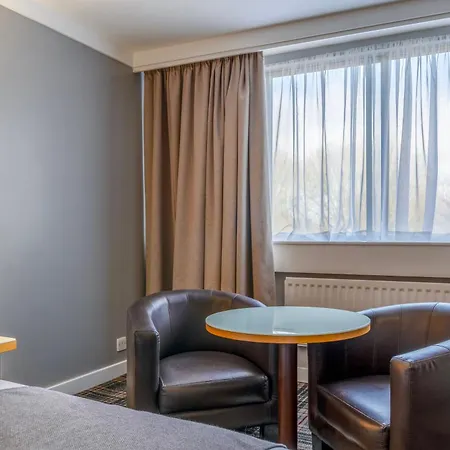 Airport Hotel 3*