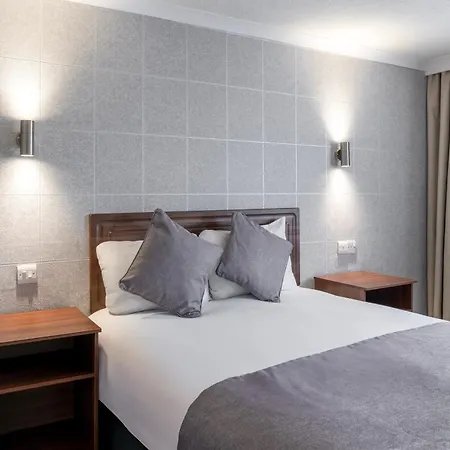 Hotel Airport 3*