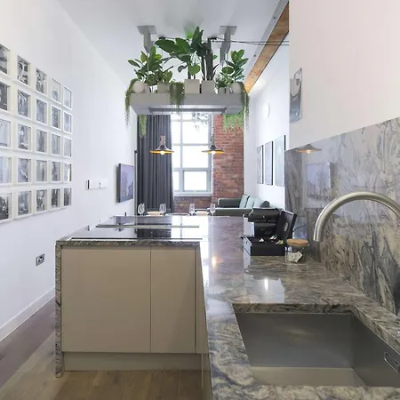 New York By The Heim Residences *