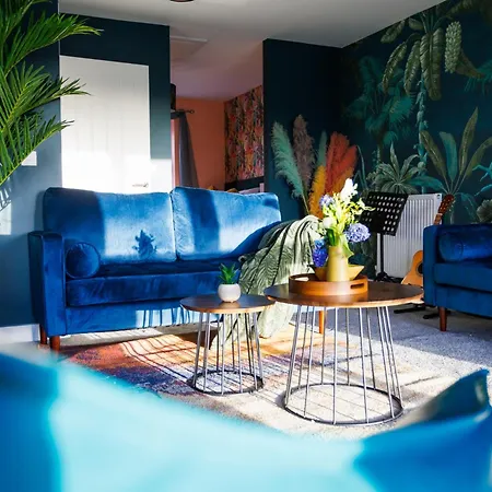 Luxury Celebrity Townhouse Etihad Stadium Coop Live Arena 2 Parking Sleep 10 Holiday home Manchester