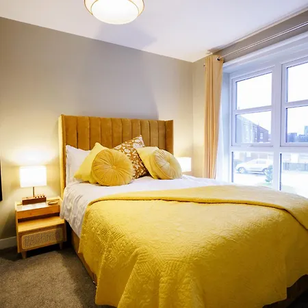 Luxury Celebrity Townhouse Etihad Stadium Coop Live Arena 2 Parking Sleep 10