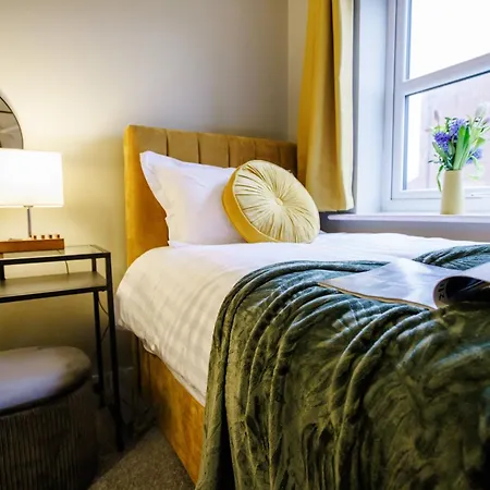 Luxury Celebrity Townhouse Etihad Stadium Coop Live Arena 2 Parking Sleep 10 Manchester