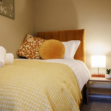 Luxury Celebrity Townhouse Etihad Stadium Coop Live Arena 2 Parking Sleep 10 * Manchester
