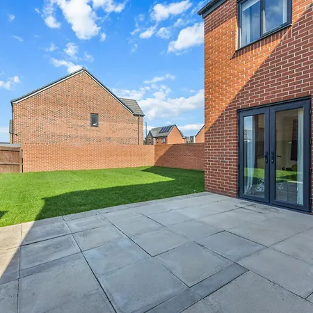 بيت للعطل Large Family House With Free Parking - 3 Bedrooms 6 Beds