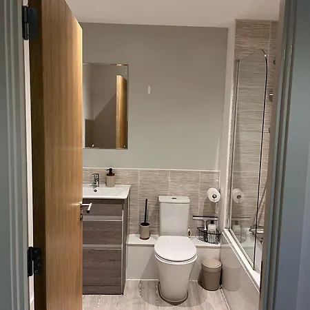Διαμέρισμα Stylish 2-bed In Salford By Stayfolk, Duplex Layout - Sleeps 4 *