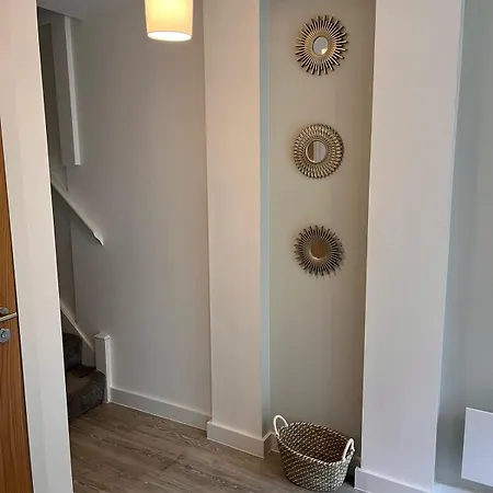 Stylish 2-bed In Salford By Stayfolk, Duplex Layout - Sleeps 4