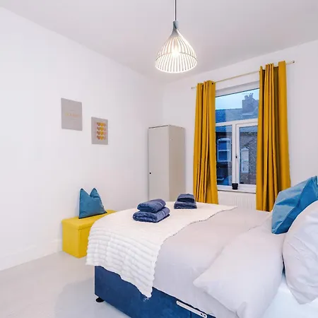 Hébergement de vacances Free Parking, Games Room, Sleeps 7, Manchester