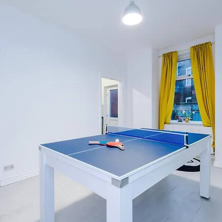 Free Parking, Games Room, Sleeps 7, *