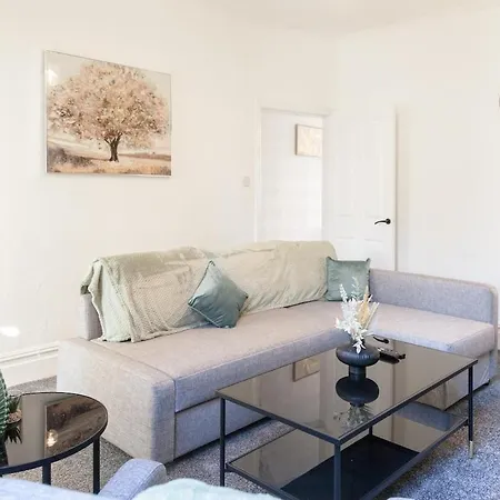 Holiday home Professional In Manchester