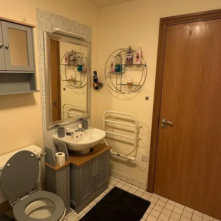 Spacious 2-bed Flat Next To Piccadilly Station