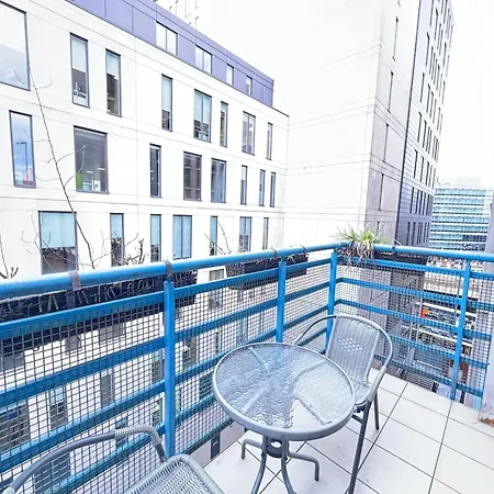 Spacious 2-bed Flat Next To Piccadilly Station *