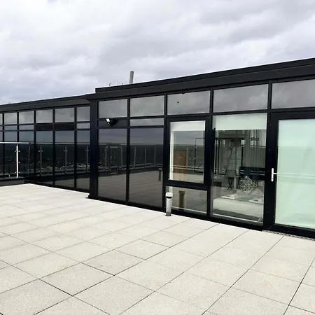 Stunning Old Trafford 2 Bed Penthouse W Terrace * Manchester