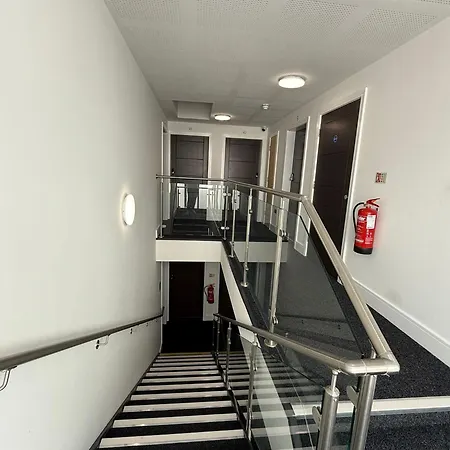 The Ashcroft Free Parking Aparthotel 4*