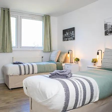 Cozy Next To Ao Arena With Free Parking 公寓 *