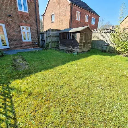 Holiday home Pendlebury House Free Parking By Superhost