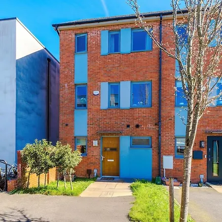 Lejlighed Stunning 5 Bedroom Townhouse In Salford, Free Parking, Sleeps Up To 11 Guests Manchester