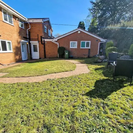 Stockport 6 Bed By Superhost *