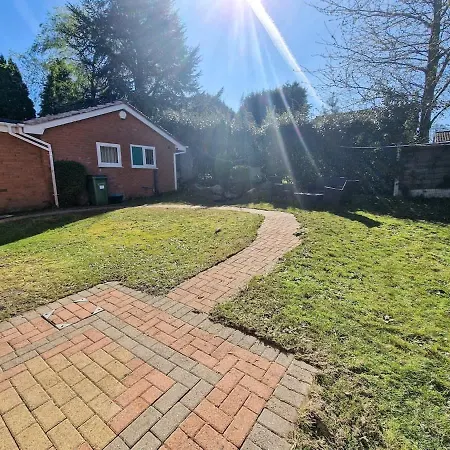 Stockport 6 Bed By Superhost