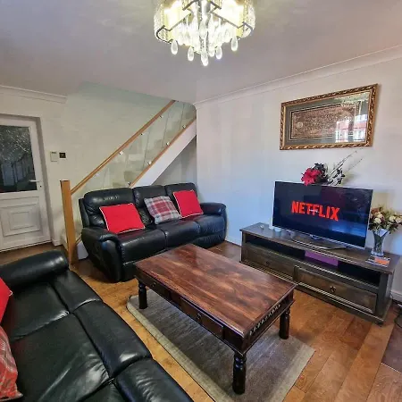 Stockport 6 Bed By Superhost