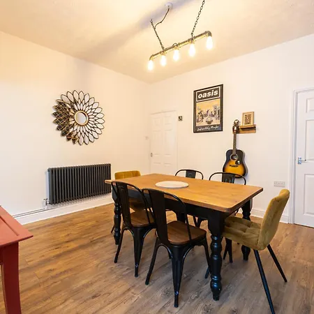 Winslow House- Close To Coop Etihad & Free Parking Manchester