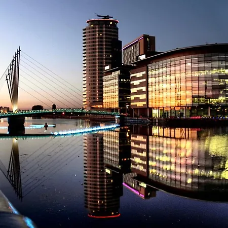 Daire Modern 2 Bed Old Trafford With 2 Bathrooms And Workspaces - Mediacityuk, Trafford Centre