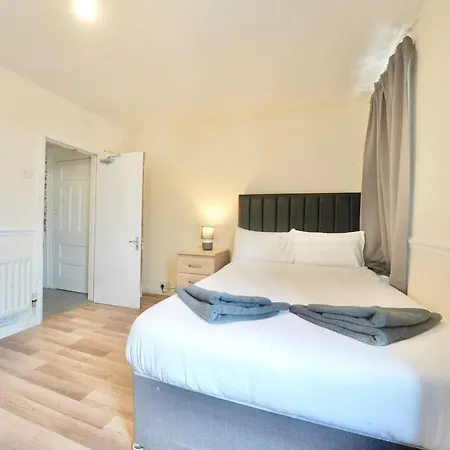 Casa vacanze Three Bedroom House By Brookland Serviced Short Lets With Free Wifi Manchester