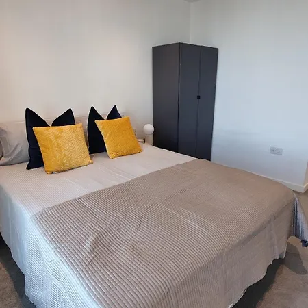 Apartamento Penthouse-like With & Waterfront Views In Old Trafford *