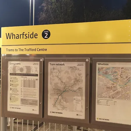 Penthouse-like With & Waterfront Views In Old Trafford With 500mbps Internet And Netflix * Manchester