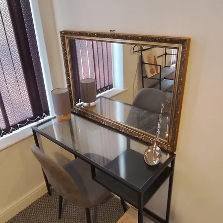 3br Near Alexandra Park And Free Parking Feriehus Manchester