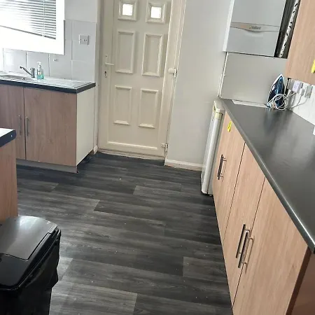 Stylish Close To Ethihad! Manchester