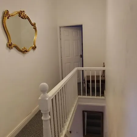 3br Near Alexandra Park And Free Parking Манчестер