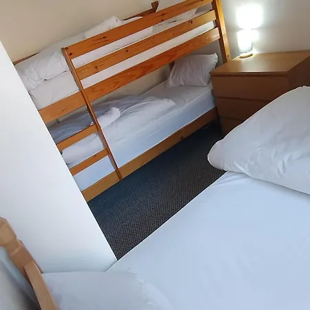 Holiday home 3br Sleeps 10 Walk To Alex Park Manchester
