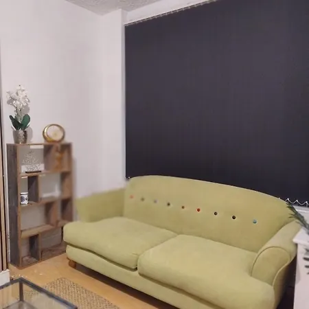 3br Sleeps 10 Walk To Alex Park *