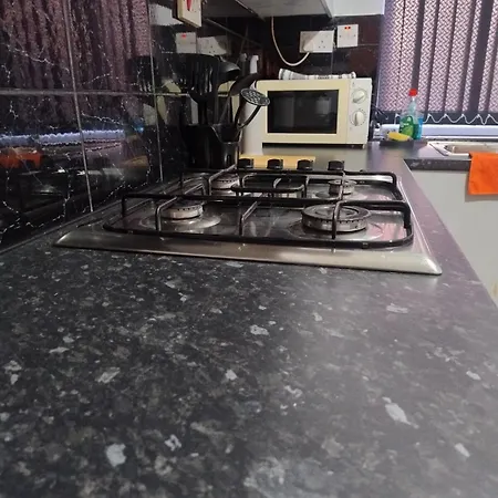 3br Near Alexandra Park And Free Parking Feriehus