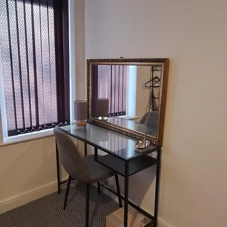 3br Near Alexandra Park And Free Parking Feriehus *